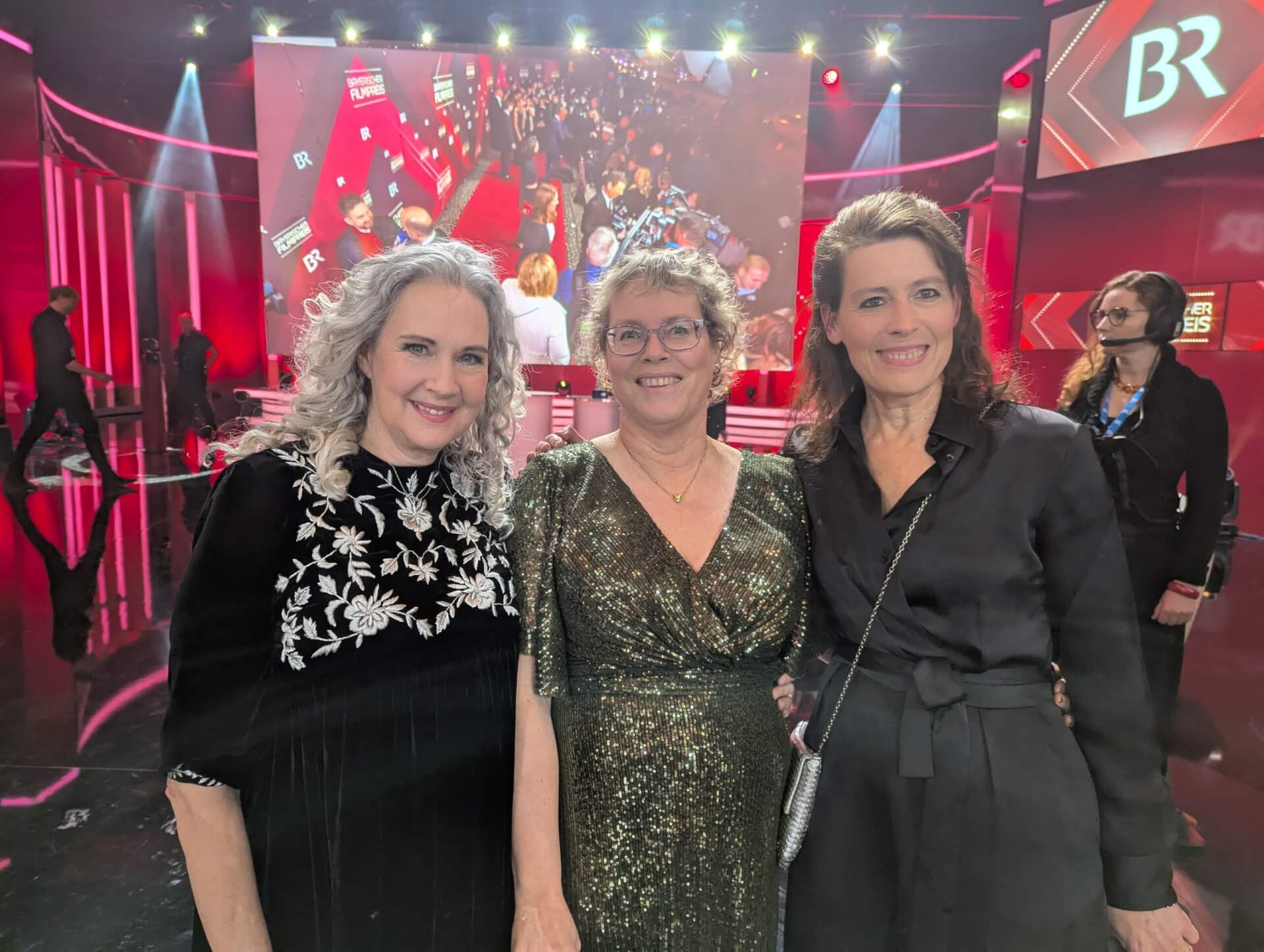 Mit den Produzentinnen Corinna Mehner (links) und Carolin Dassel